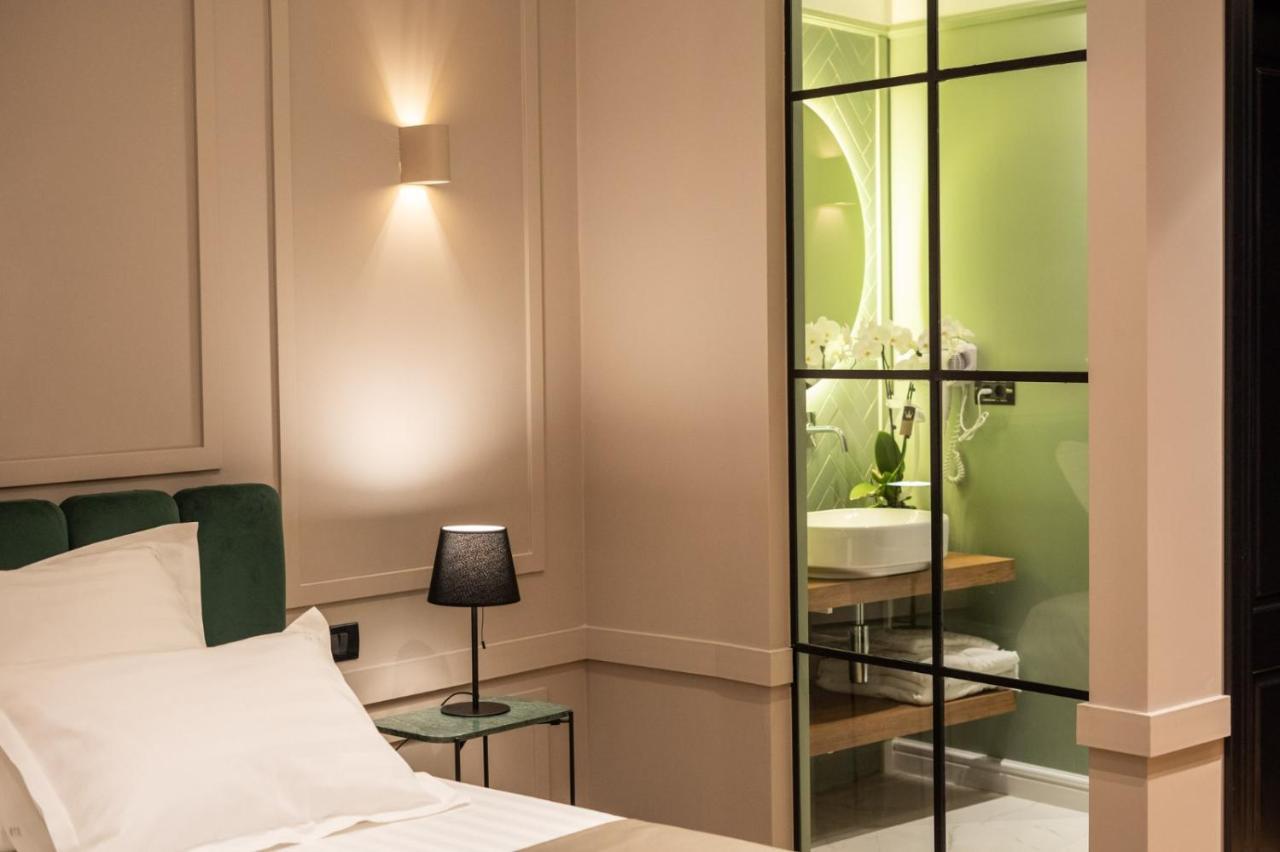 Alnis Boutique 4*