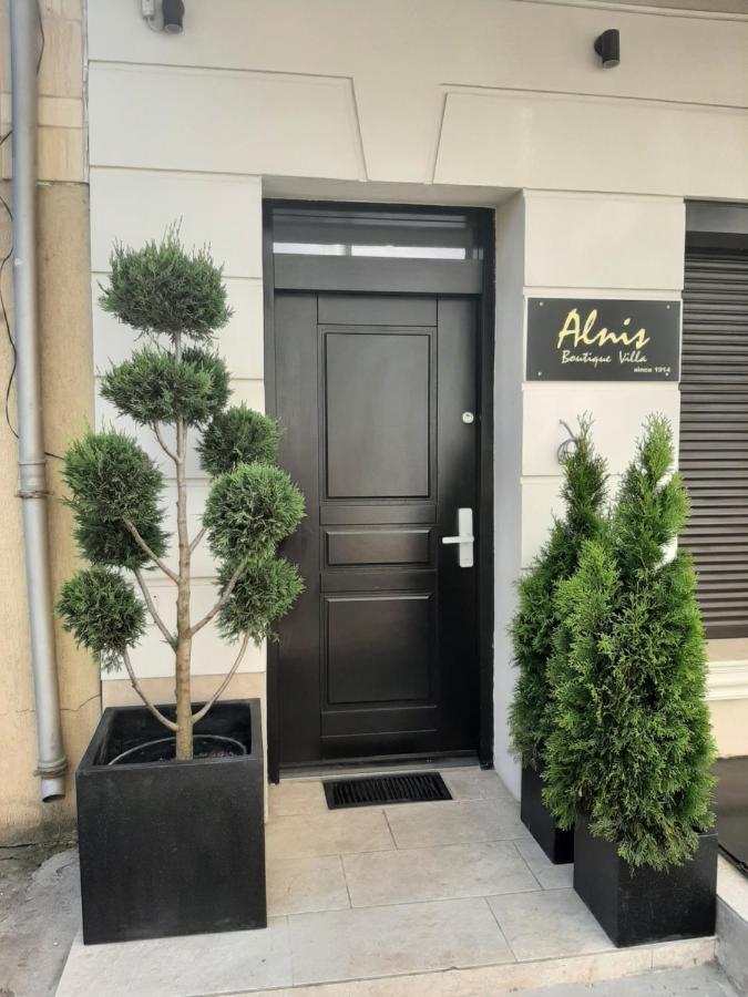 Alnis Boutique 4*
